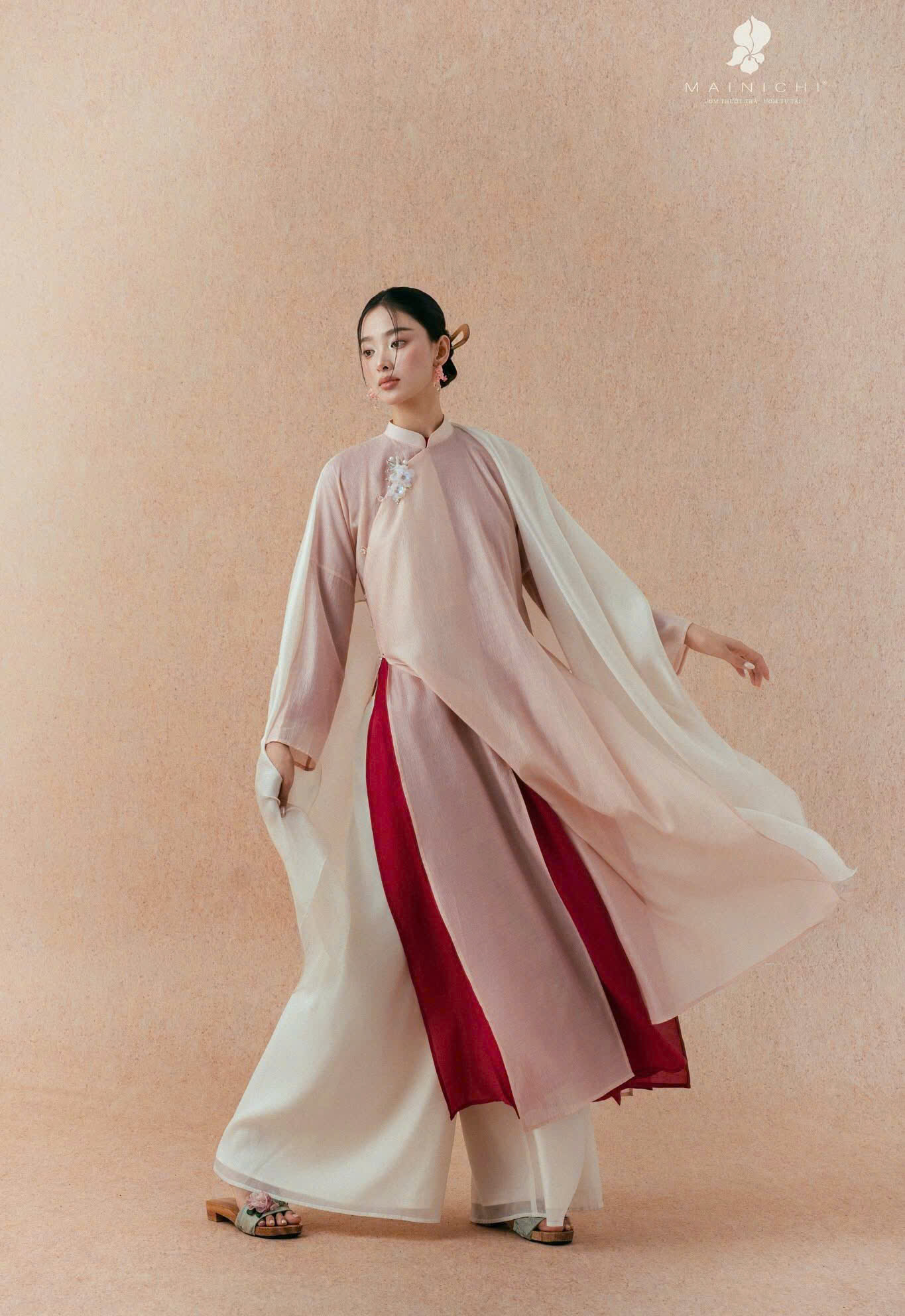 ÁO DÀI NGŨ THÂN VÂN TĨNH-MAINICHI
