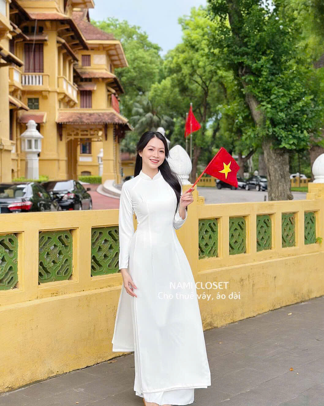 Áo dài trắng trơn 4 tà