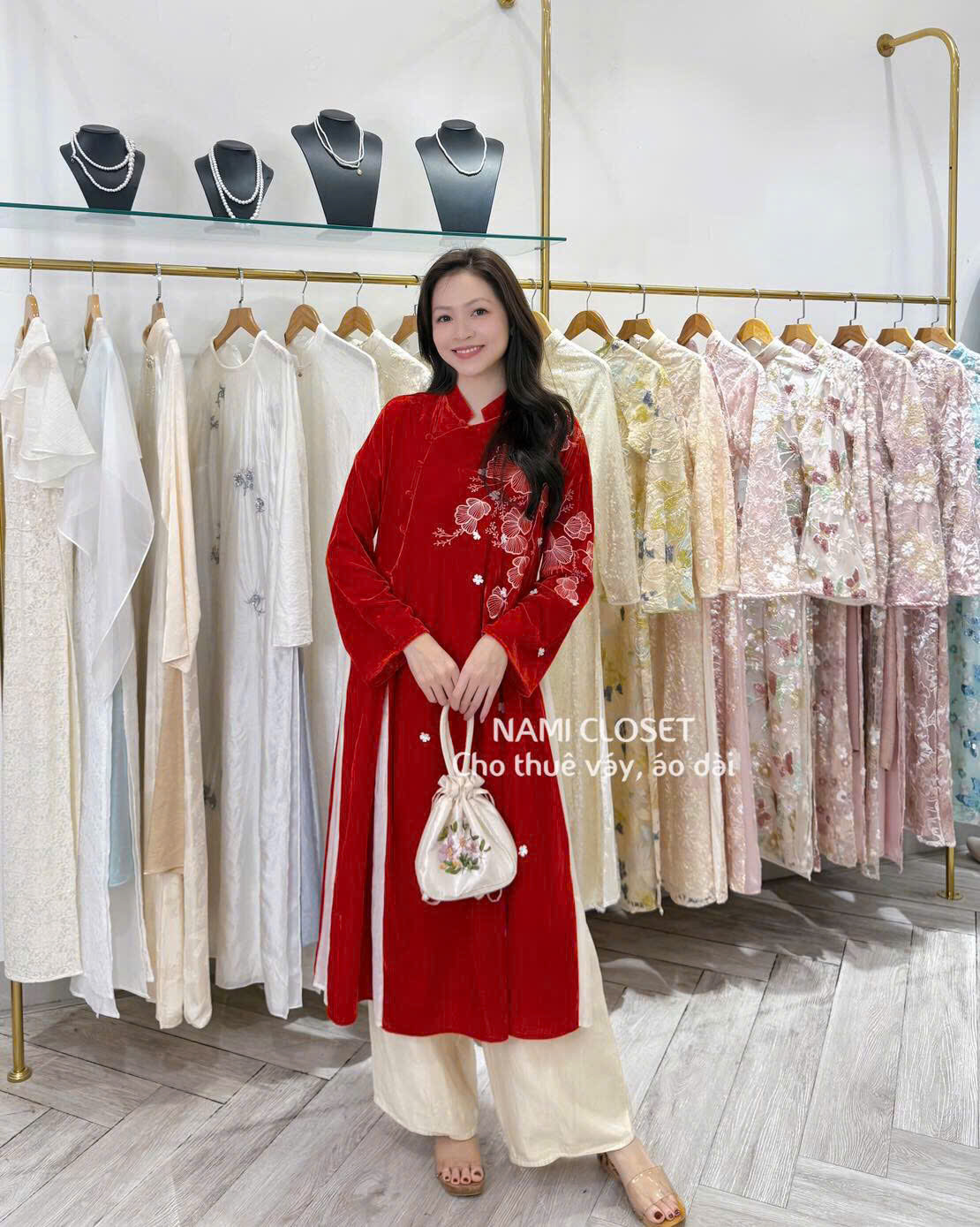 ÁO DÀI HỒNG ĐIỆP - TỦ NHÀ MÂY
