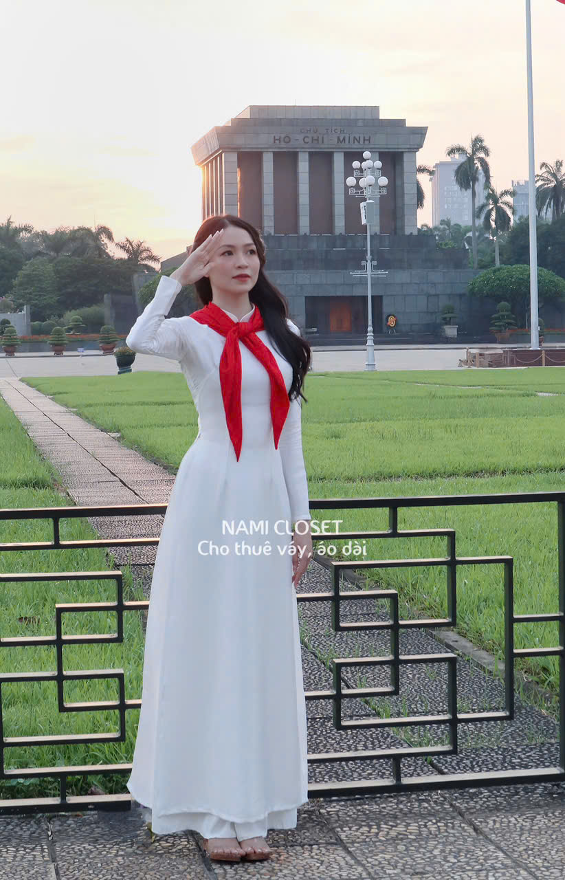 ÁO DÀI TRUYỀN THỐNG 2 TÀ