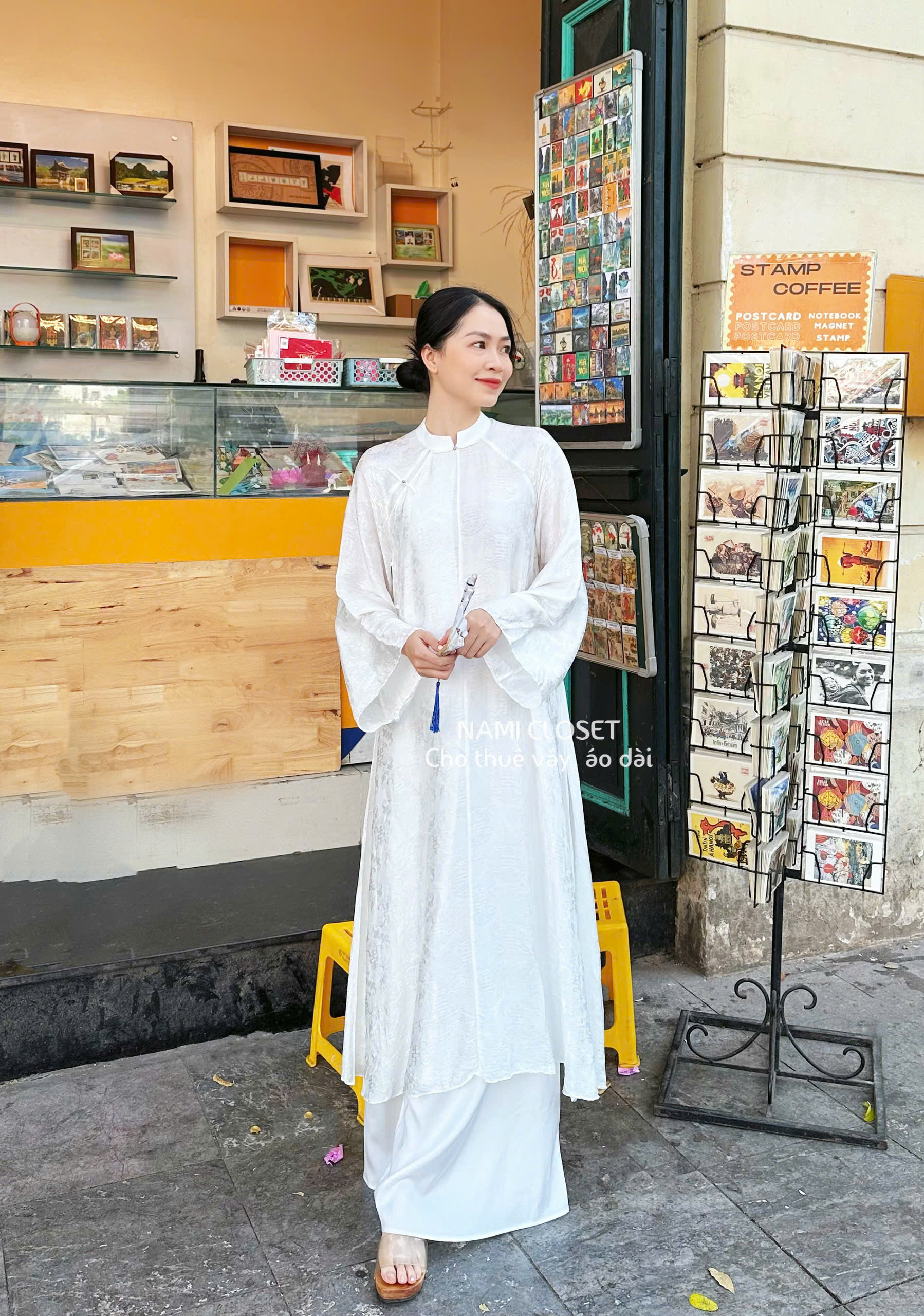 ÁO DÀI TRẮNG HỶ LOAN-LALIN